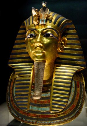图坦卡门著名的陪葬面具，在开罗的埃及博物馆展出。