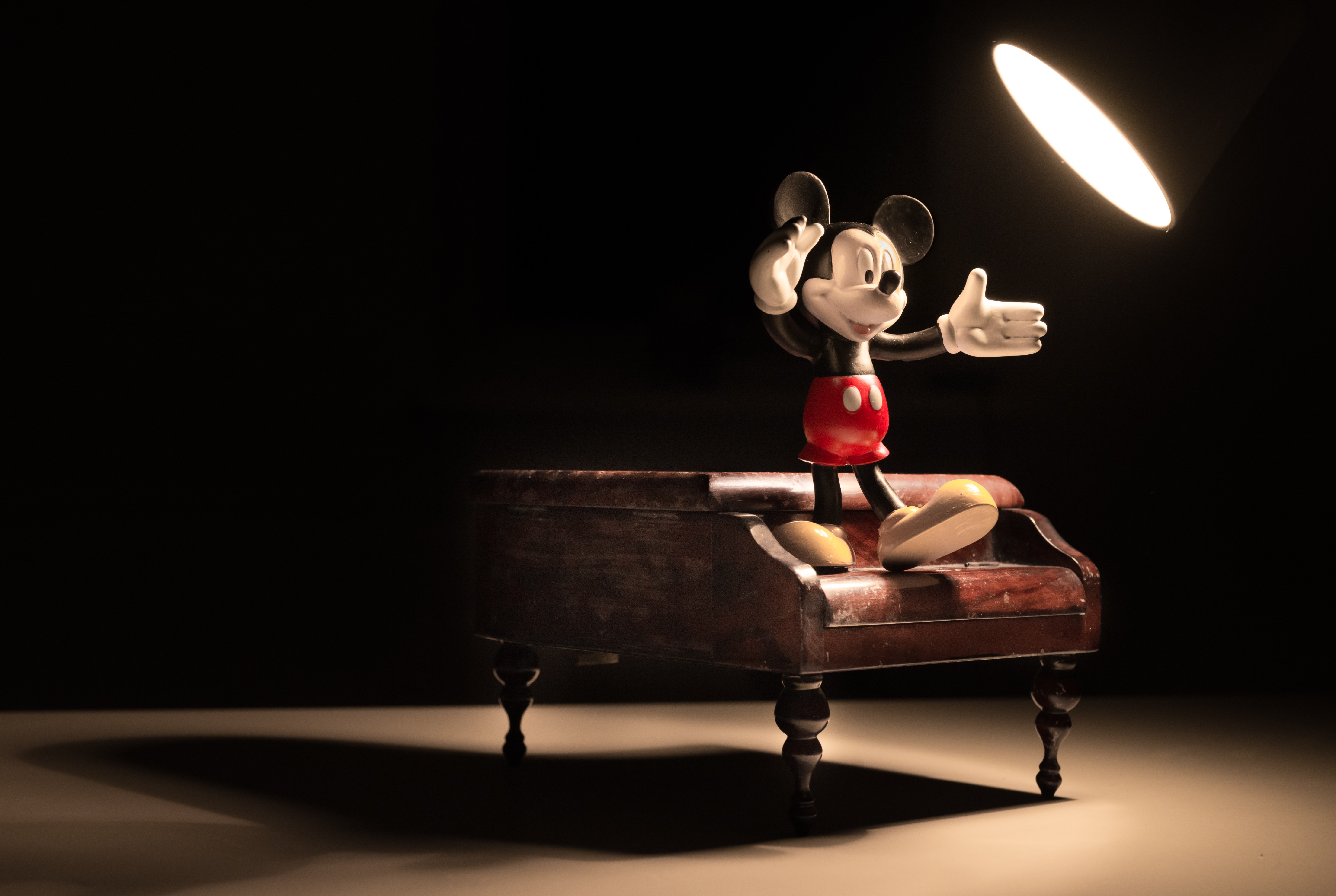 Mickey Mouse on piano