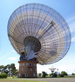 帕克斯的射电望远镜从来访者那里看到的