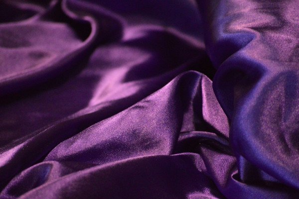 紫色的丝绸。