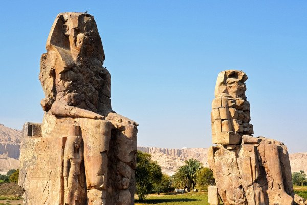 埃及的帝王谷雕像