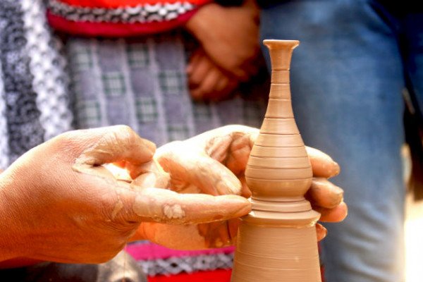 陶器制作，工匠，创客运动