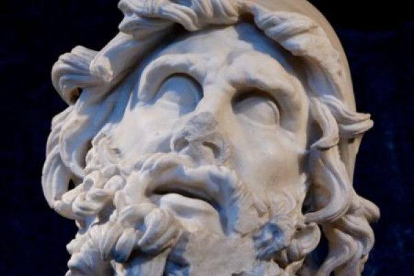 奥德修斯的头像，来自奥德修斯杀死波吕斐摩斯的雕塑群。大理石，公元前2世纪的希腊艺术品。在斯珀隆加的提比略别墅里。保存在Sperlonga的国家考古博物馆。