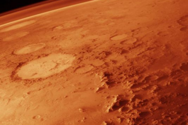 从低轨道拍摄的火星大气层