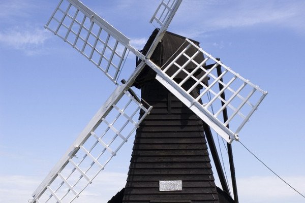 剑桥郡威肯芬的风泵。这个风泵是沼泽地唯一能用的木制风泵。