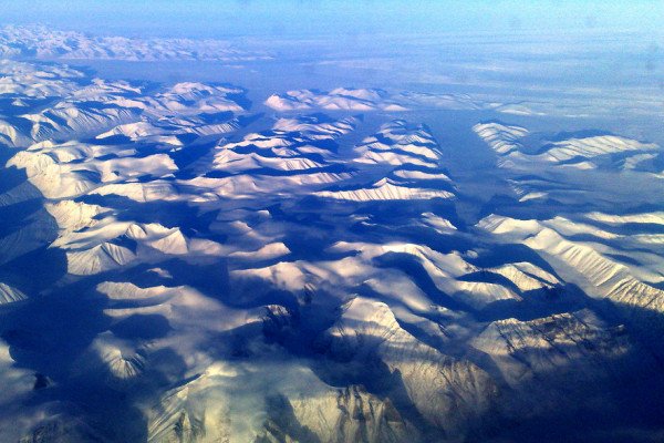 从飞机上看山脉