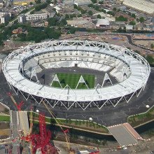 2011年6月，奥林匹克公园主体育场和在建轨道塔的航拍照片