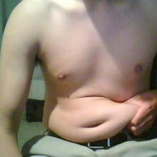 脂肪:男性腹部周围多余的脂肪组织