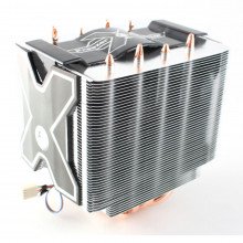 CPU冷却器与散热器塔和冷却风扇