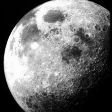 阿波罗12号拍摄的月球